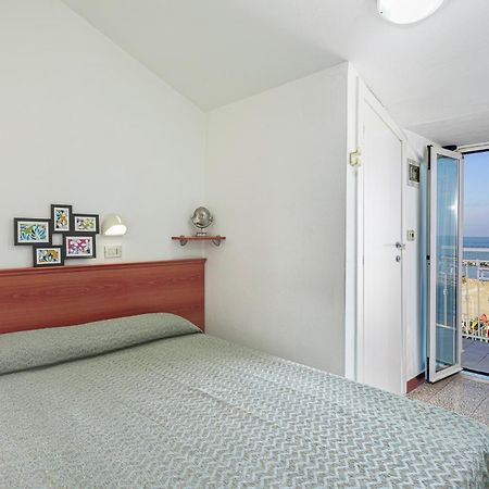 Hotel Gaia Rimini Esterno foto