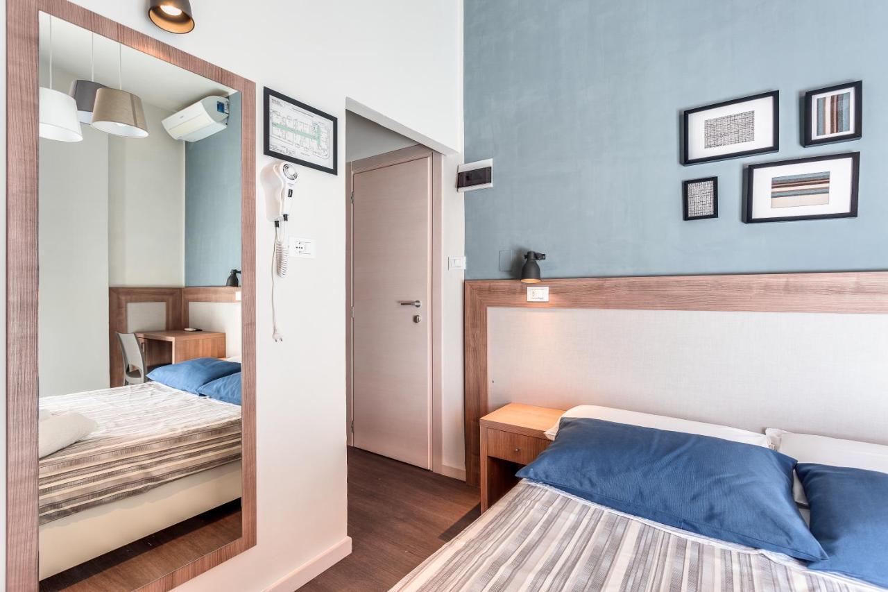 Hotel Gaia Rimini Esterno foto