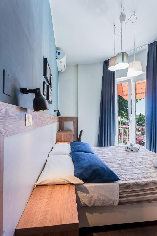 Hotel Gaia Rimini Esterno foto