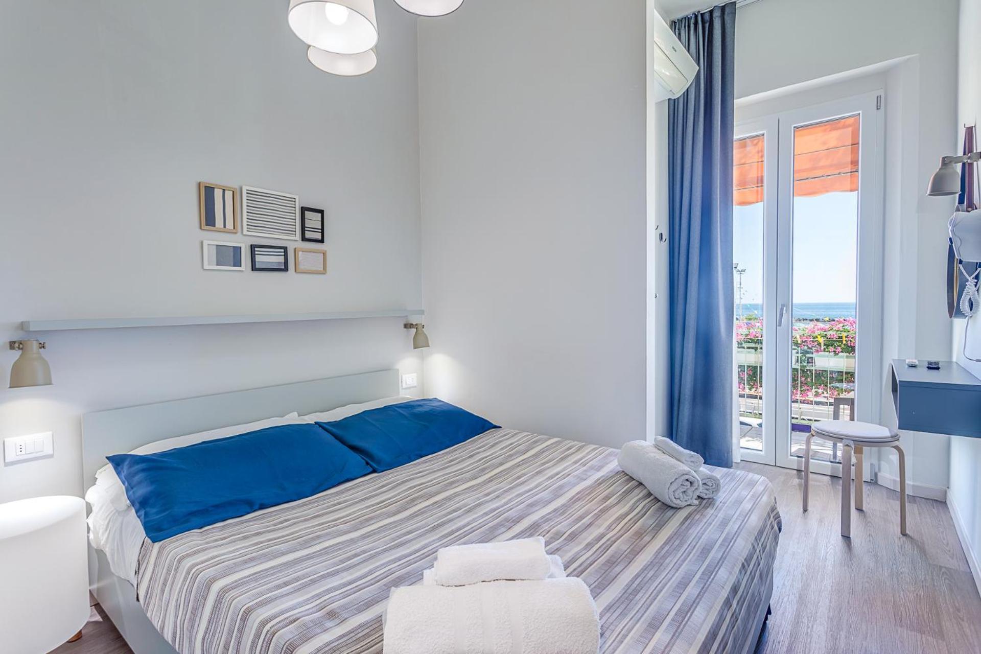 Hotel Gaia Rimini Esterno foto